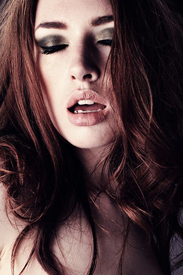 Female model photo shoot of Rachel Lally