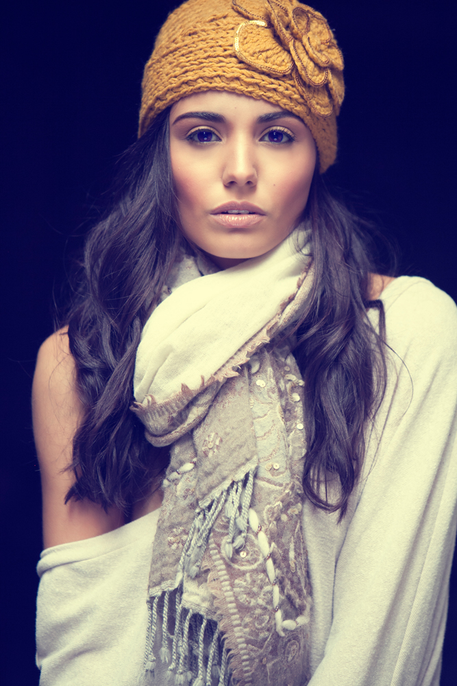 Female model photo shoot of Yenni-K by Fiona Melder