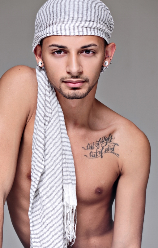 Male model photo shoot of Joshua Ortiz