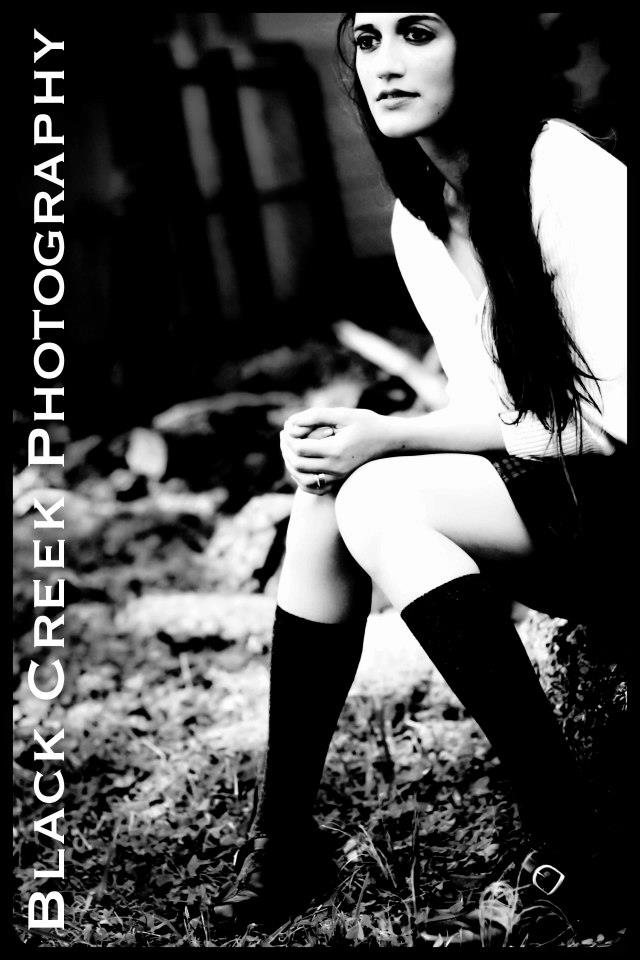 Female model photo shoot of Victoria_Rose by Tricolorkittie