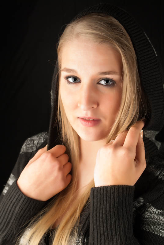 Female model photo shoot of Ashley Gayle