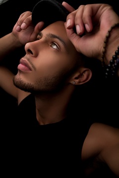 Male model photo shoot of Anthony Paige 