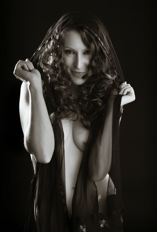Female model photo shoot of Dawn Marie STL