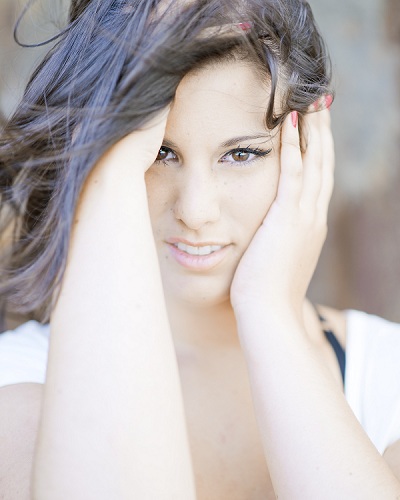 Female model photo shoot of EvelienVb