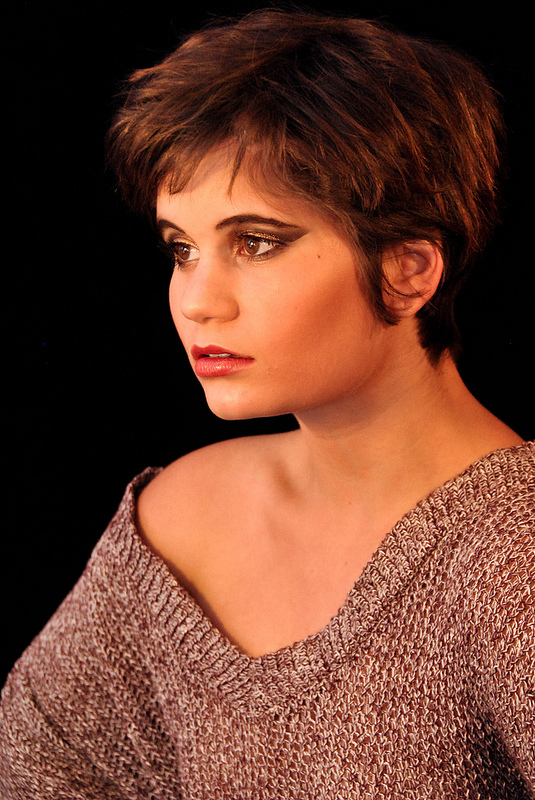Female model photo shoot of make-upgeek