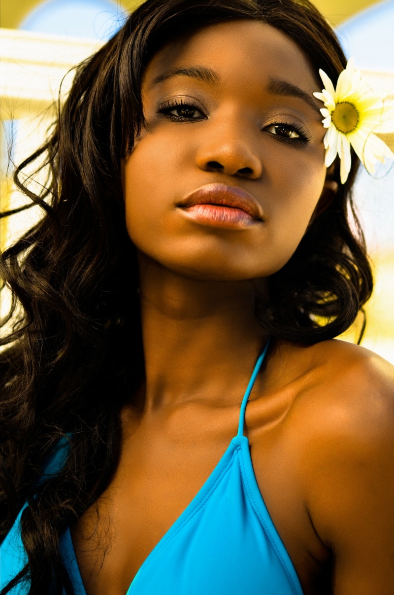 Female model photo shoot of AmiFofana by Alexander Vaughn
