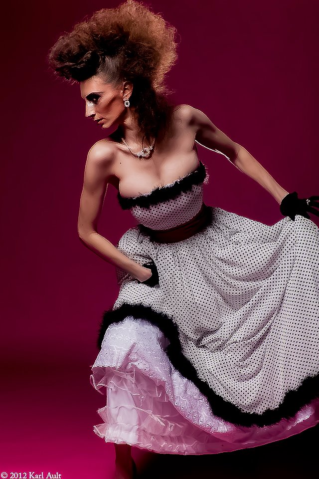 Female model photo shoot of Niki Walker
