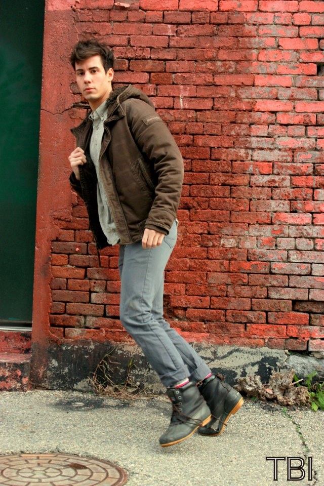 Male model photo shoot of Alexander Andy Cruz
