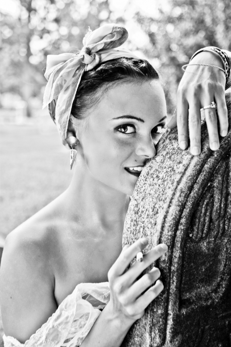 Female model photo shoot of Danielle Gendron
