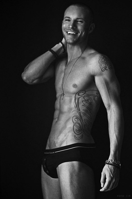 Male model photo shoot of Ren Wilson