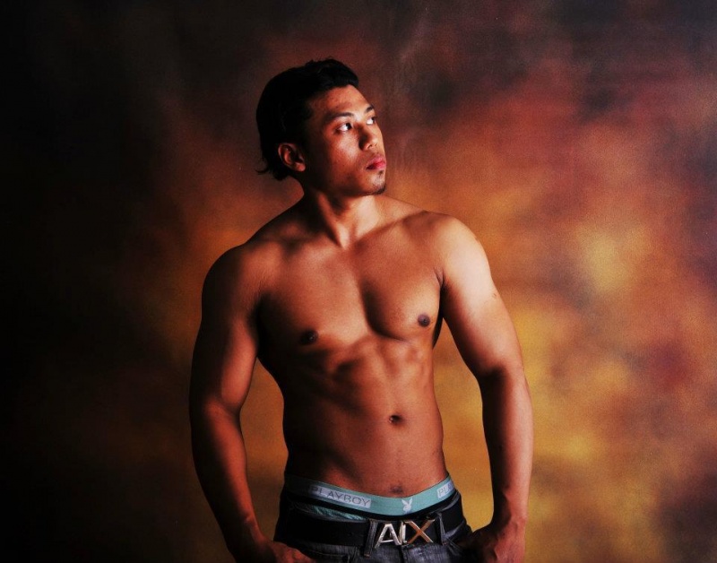 Male model photo shoot of epul