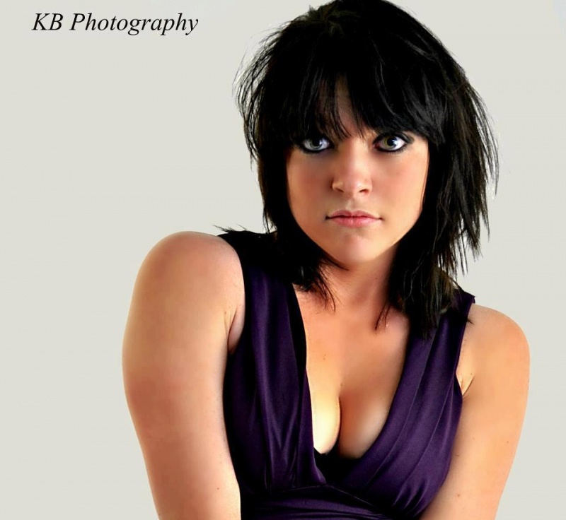 Female model photo shoot of Rileywest