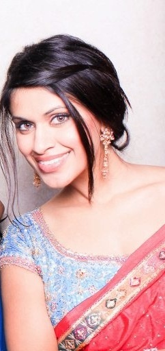 Female model photo shoot of Nafizah