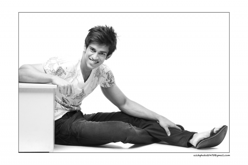 Male model photo shoot of Arnab Biswas