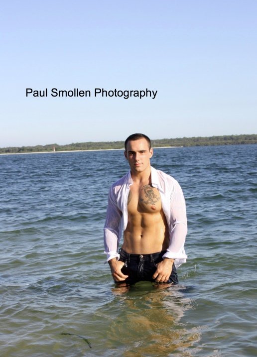 Male model photo shoot of Damo Pratt