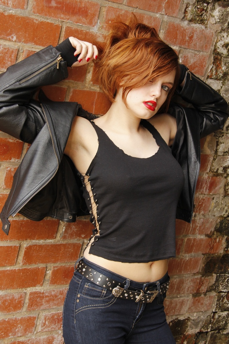 Female model photo shoot of Hannah M Robson
