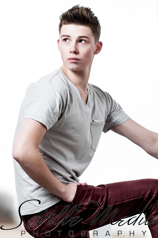 Male model photo shoot of Matthew Wiemeri