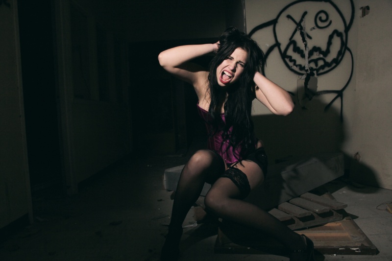 Female model photo shoot of Starla Lost by YanMarkovichPhotography