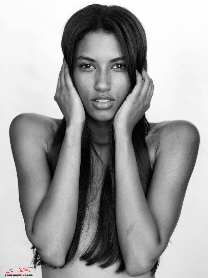 Female model photo shoot of Merys Navarro in Sydney