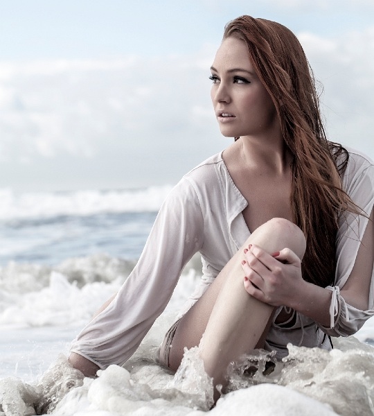 Female model photo shoot of Cailey Long in Coronado
