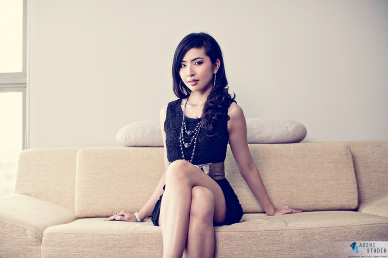 Female model photo shoot of Yi Shiean by Aoshi Studio