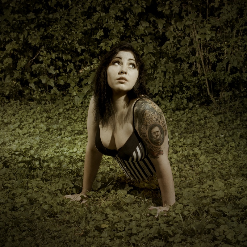 Male and Female model photo shoot of Onelog Photography and Raven Lee in the woods
