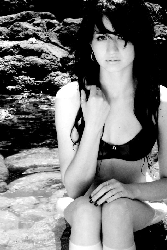 Female model photo shoot of Terri-Leigh in Bargara