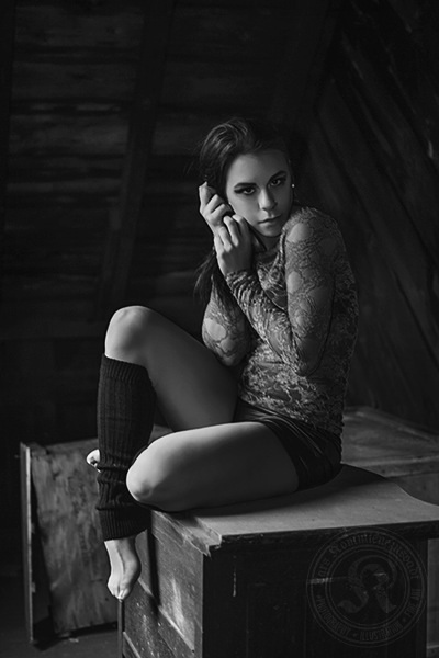 Female model photo shoot of Rachel   Fox  by Lars Kommienezuspadt