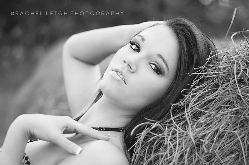 Female model photo shoot of RachelLeighPhotography