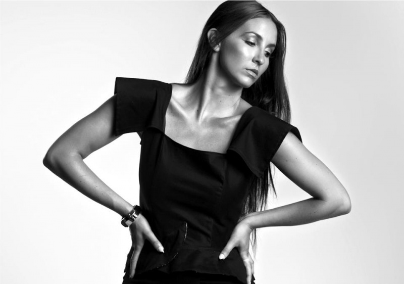 Female model photo shoot of Danielle Bisbano