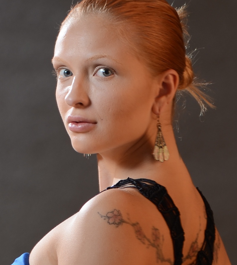 Female model photo shoot of Arwen Elektra