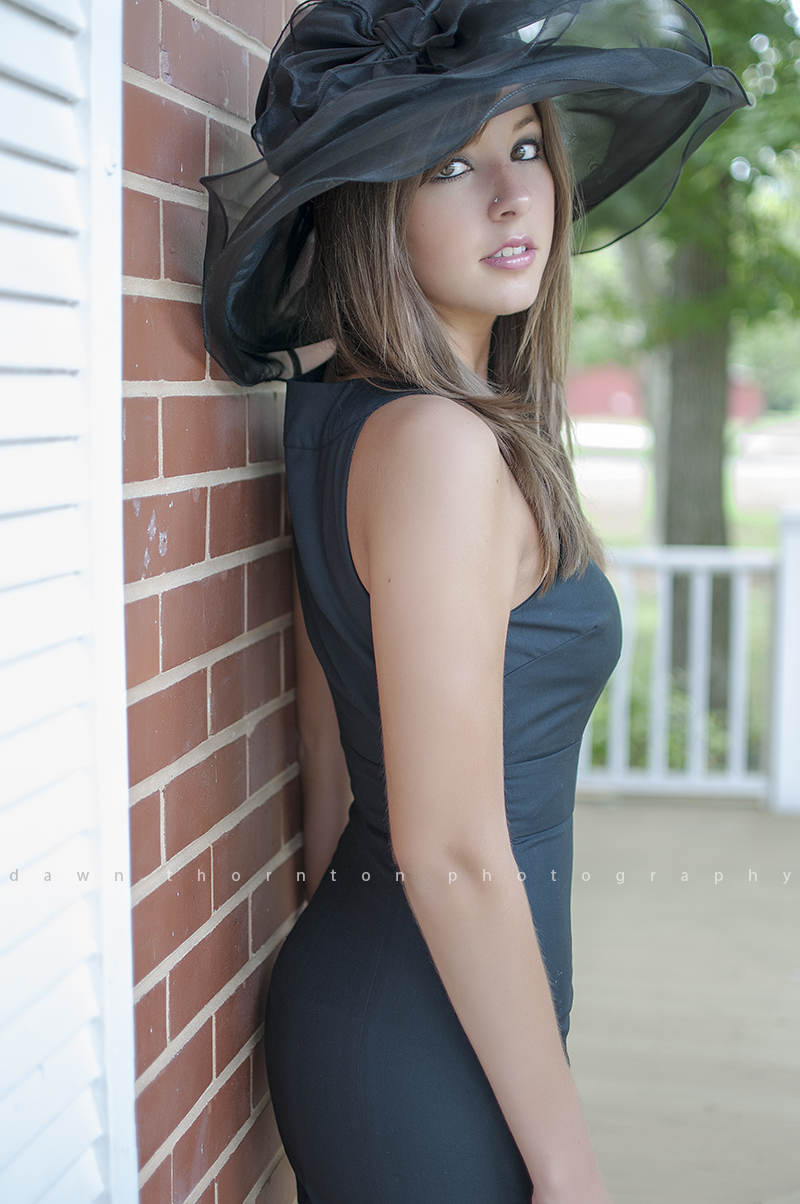 Female model photo shoot of Dawn Thornton in chattanooga, tn