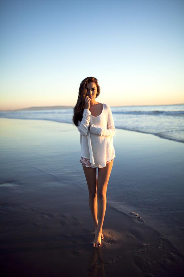 Female model photo shoot of Kendall Galan