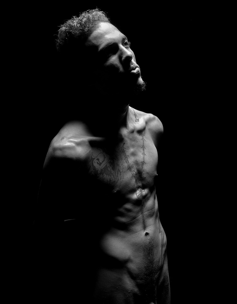 Male model photo shoot of Lyric Paradox 