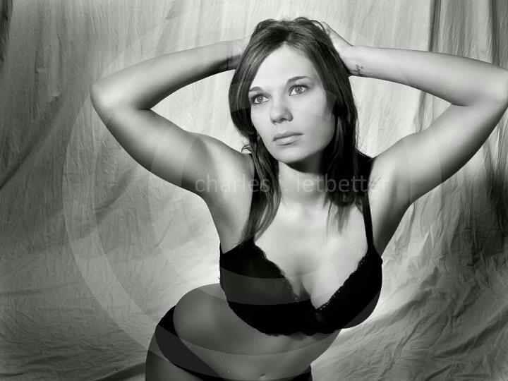 Female model photo shoot of Kayla Anne Hinshaw