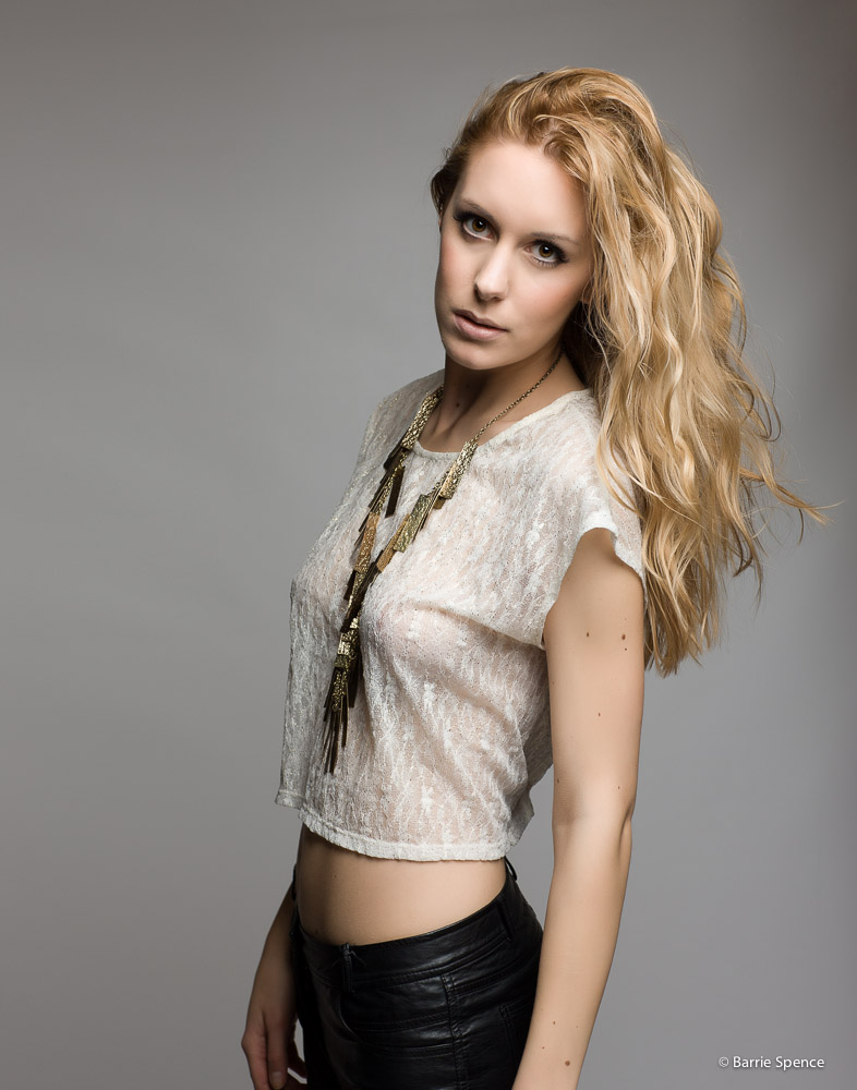 Female model photo shoot of Anna Biskaya