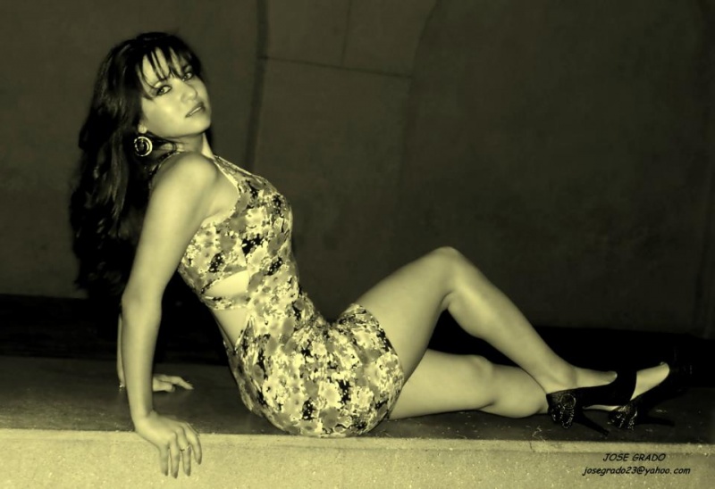 Female model photo shoot of Ivette  in Albuquerque