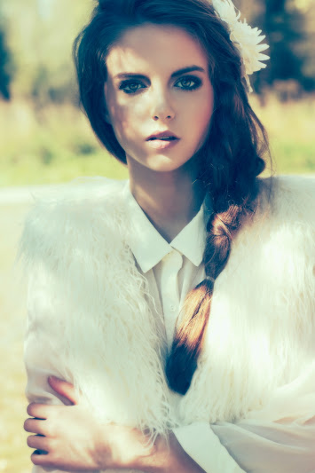 Female model photo shoot of Amanda Bond Makeup