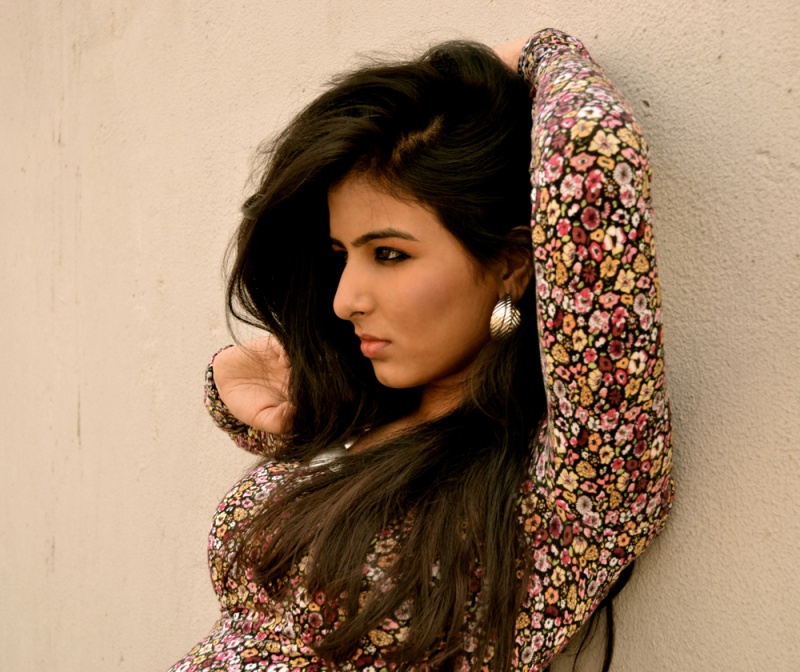 Female model photo shoot of Divya Sharma