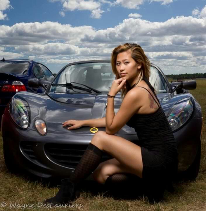 Female model photo shoot of Theresa Le