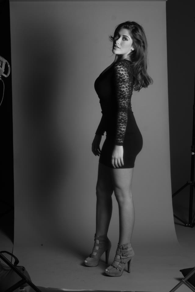 Female model photo shoot of Lindsay Elizabeth M in NYC