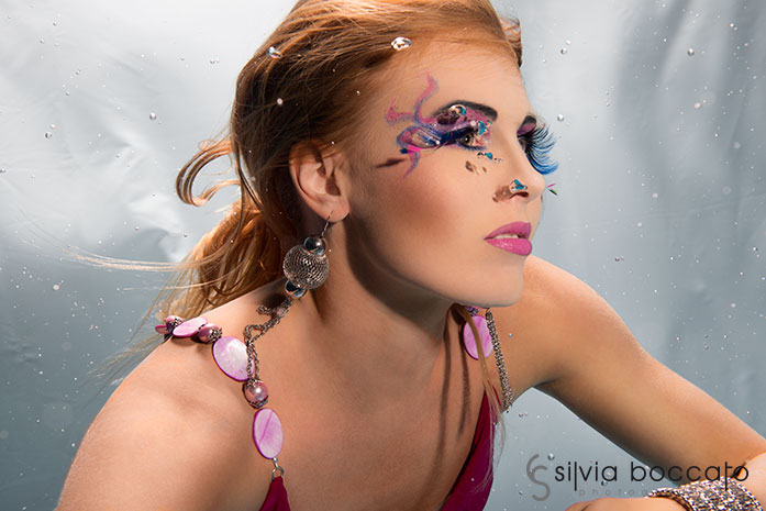 Female model photo shoot of giovanna79 in underwater!