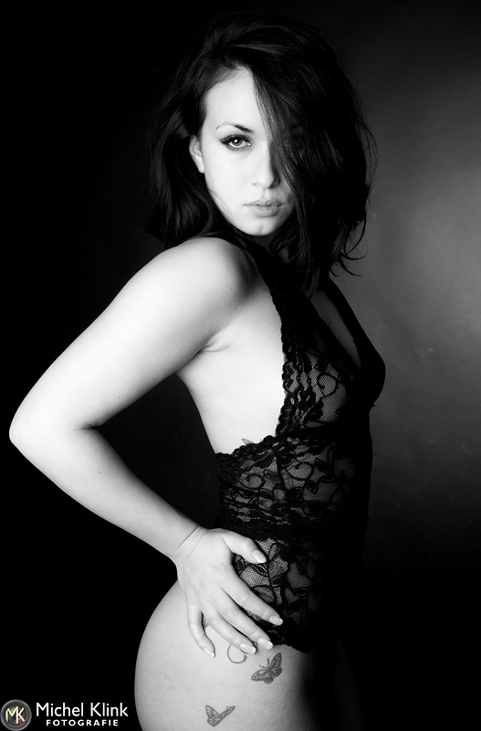 Female model photo shoot of Susanna Sarina