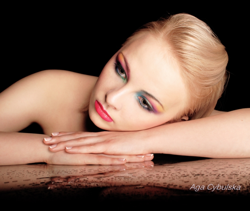 Female model photo shoot of gosadamakeup by Agnieszka Cybulska