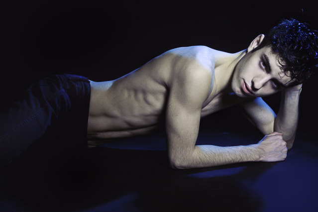Male model photo shoot of Damian Doyle
