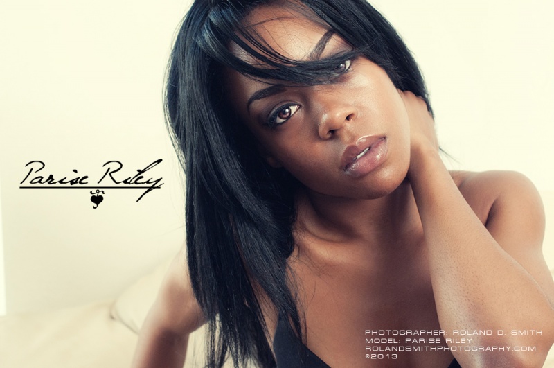 Female model photo shoot of Parise Riley 