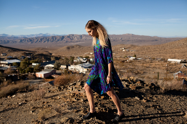Female model photo shoot of Jardine Hammond in Mojave