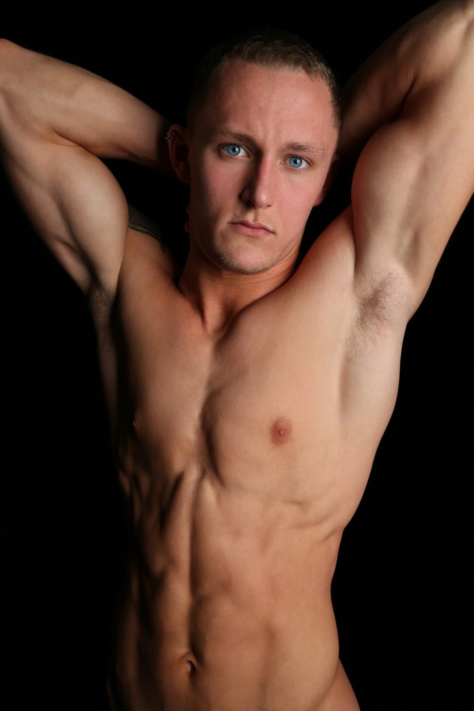 Male model photo shoot of Aaron Ewers