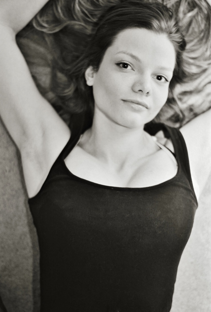 Female model photo shoot of lauralove1989