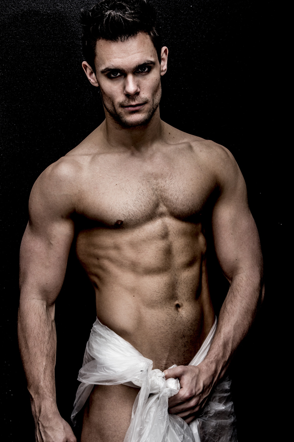 Male model photo shoot of Matthew Wesley by Damian Sasha